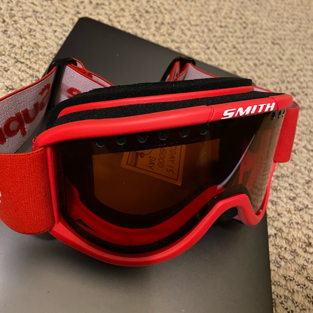 Smith // Supreme collab ski goggles